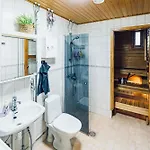 Apartment Taika For 1-5, Central, Sauna, Balcony, Free Parking Rovaniemi