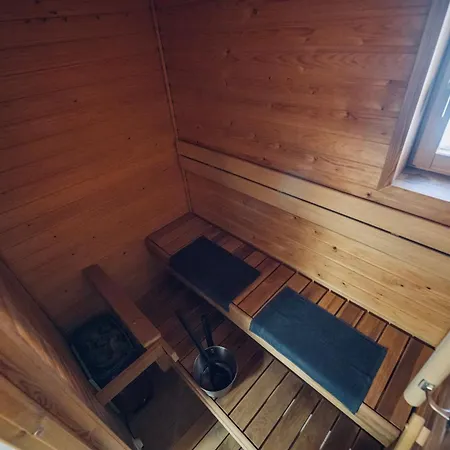 Taika With Finnish Sauna, Glazed Balcony & Free Parking -your Base To Explore The Arctic And Santa's Magical Hometown * Ροβανιέμι