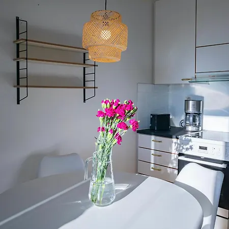 Taika The Arctic Gem With Sauna, Glazed Balcony & Free Parking