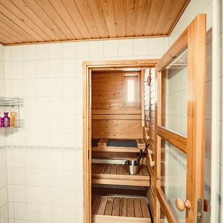 דירה Taika With Finnish Sauna, Glazed Balcony & Free Parking -your Base To Explore The Arctic And Santa's Magical Hometown