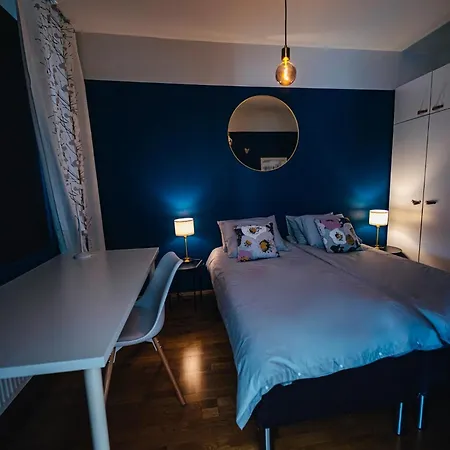 Taika With Finnish Sauna, Glazed Balcony & Free Parking -your Base To Explore The Arctic And Santa's Magical Hometown Ροβανιέμι