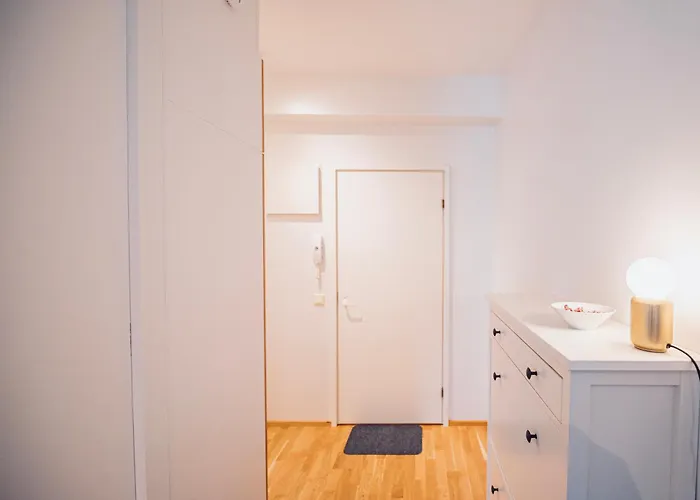 Taika With Finnish Sauna, Glazed Balcony & Free Parking -your Base To Explore The Arctic And Santa's Magical Hometown Lägenhet *