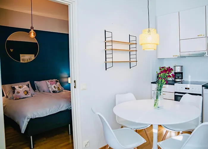 Taika With Finnish Sauna, Glazed Balcony & Free Parking -your Base To Explore The Arctic And Santa's Magical Hometown